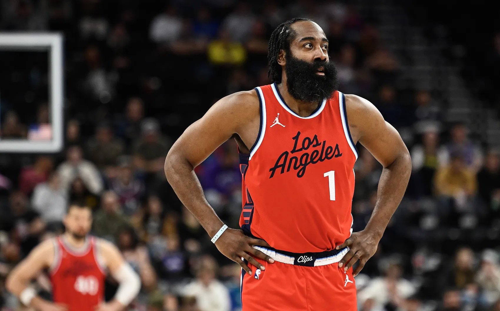 包含哈登在切尔西比赛中败北,出色防守引发热议!的词条 包含哈登在切尔西比赛中败北,出色防守引发热议!的词条