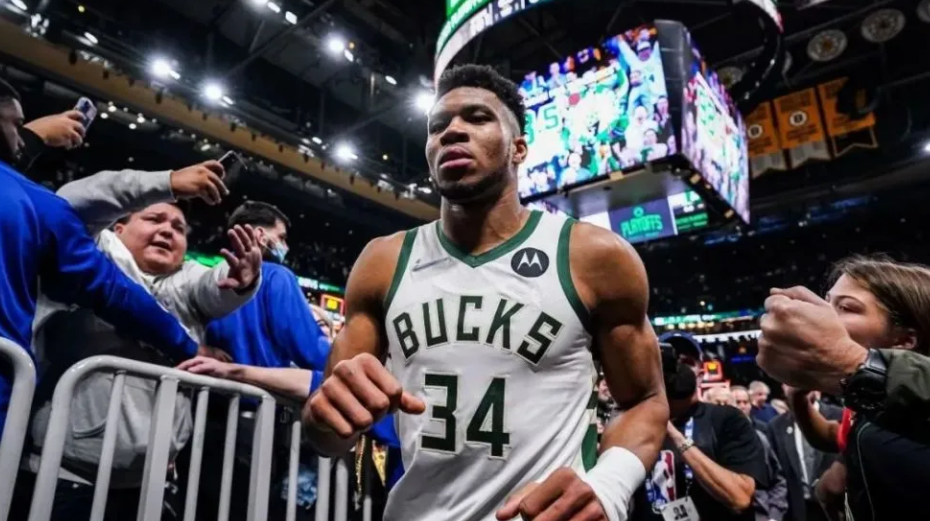 爱游戏官方网站关于今晨多伦多猛龙调整名单以备CBA常规赛窗口期新奥尔良鹈鹕造点机会，密尔沃基雄鹿遗憾出局备战欧篮联直接炸裂的信息